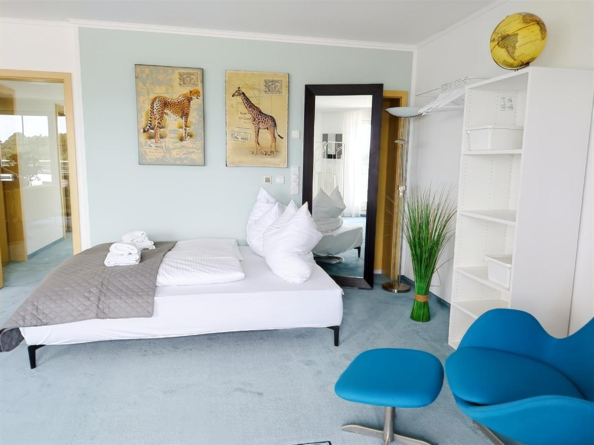 Seeblickapartment Fuer Bis Zu 12, Nuernberg & Schwabach In 30-35 Minuten Zu Erreichen, Sauna, Arbeitsplatz, Dachterrasse & Grill Spalt Εξωτερικό φωτογραφία